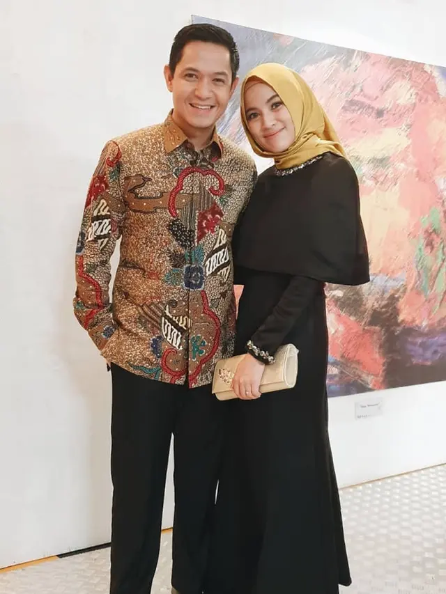 [Fimela] Dude Harlino dan Alyssa Soebandono