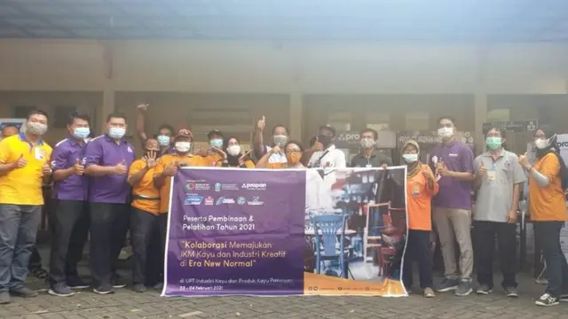 Sharing Knowledge dan Workshop Produk Tepat Guna untuk Hasilkan Mebel Berkualitas