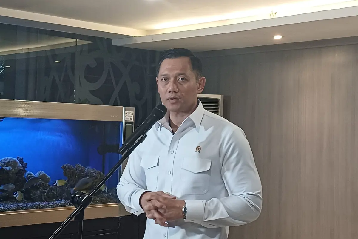 Menteri Koordinator Bidang Infrastruktur dan Pembangunan Kewilayahan, Agus Harimurti Yudhoyono (AHY) berbicara mengenai harga tiket pesawat yang mahal.