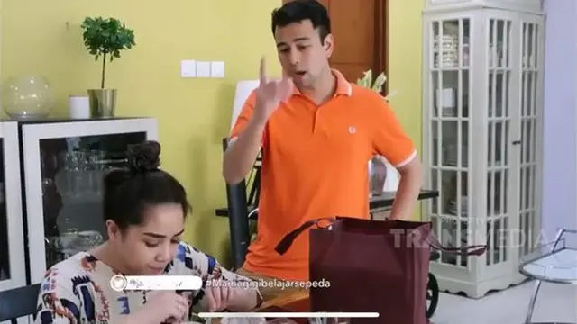 Raffi Ahmad dibuat panik karena sepedanya menghilang (YouTube/ RansEntertainment)
