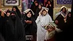 Umat Syiah menghadiri sholat lailatulqadar pada bulan suci Ramadhan di Najaf, Irak, Selasa (11/4/2023 ). (AP Photo/Anmar Khalil)