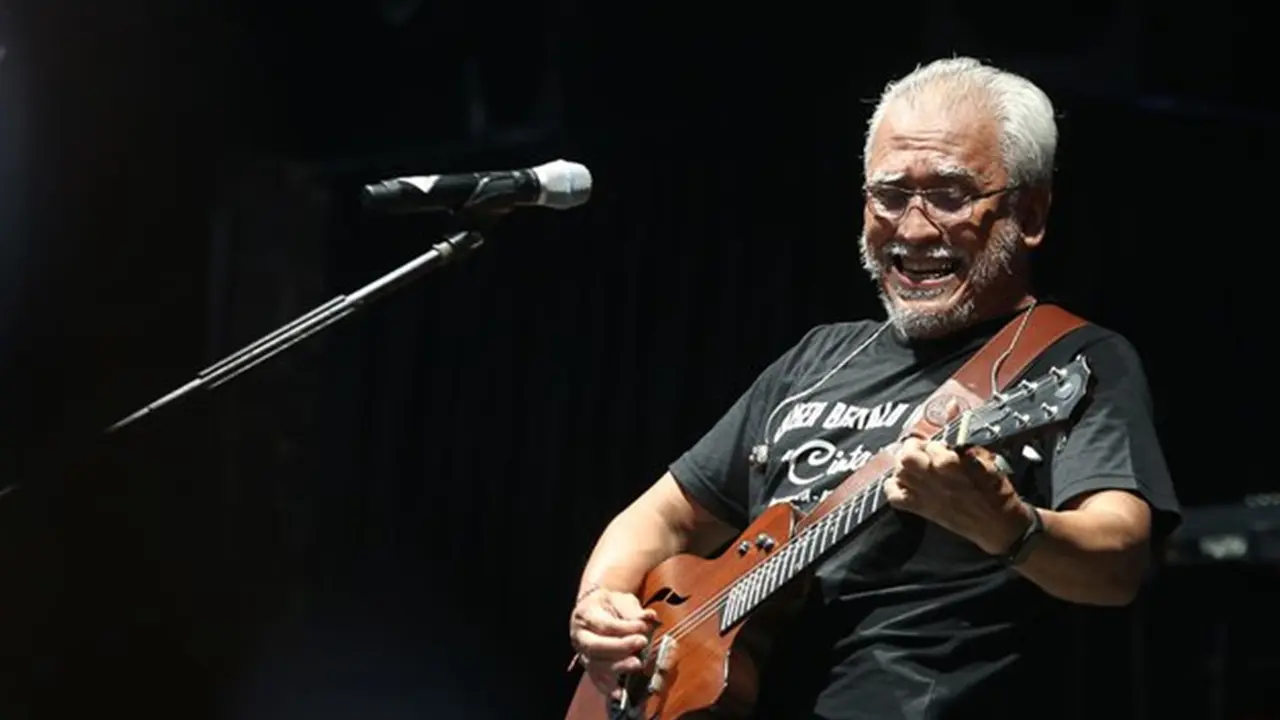 Bertepatan Ultah ke-61, Ini Momen Konser Iwan Fals Bertalu Rindu Cinta