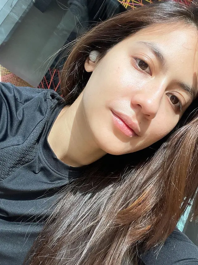 7 Pesona Pevita Pearce Tanpa Makeup, Banjir Pujian