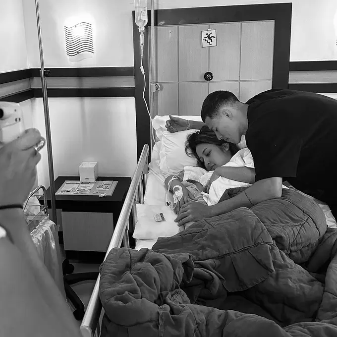 Anak pertama Jennifer Coppen telah lahir. (Foto: Instagram/jennifercoppenreal20)