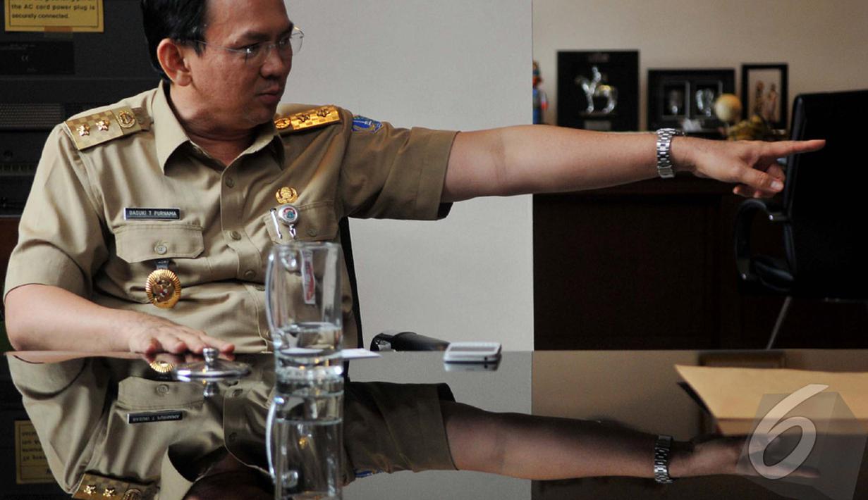 Dipinang Prabowo untuk menjadi calon Wagub DKI Jakarta mendampingi Joko Widodo, Ahok memilih hengkang dari Golkar dan bergabung dengan Gerindra.  Sekarang ia juga tak sepaham dengan Gerindra dan menyatakan keluar (Liputan6.com/Johan Tallo)