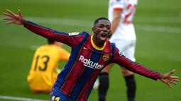 Ousmane Dembele. Striker berusia 24 tahun ini memasuki musim kelimanya bersama Barcelona musim ini dan sama sekali belum dimainkan musim ini. Akibat sering dilanda cedera, secara keseluruhan ia baru bermain dalam 118 laga di semua ajang dengan mencetak 30 gol dan 21 assist. (AFP/Cristina Quicler)