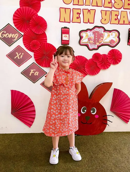 Putri Franda dan Samuel Zylgwyn, Zylvechia mewarisi wajah rupawan kedua orang tuanya. [Instagram @frandaaa87]