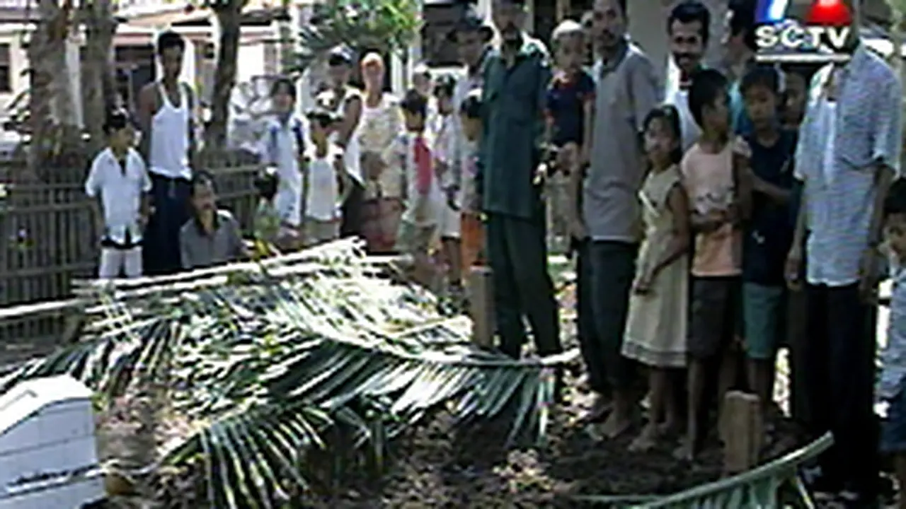 040603aKecelakaan.jpg