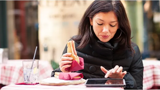 copyright by shutterstock.com