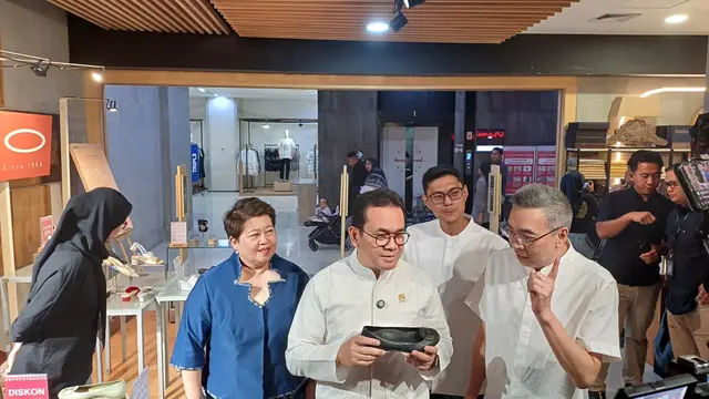 Pemerintah bersama asosiasi pedagang ritel bakal segera meluncurkan pesta diskon besar-besaran di 600 mal bernama Bina Lebaran. (Foto: Liputan6.com/Maulandy R)