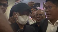 Kepala Desa (Kades) Kohod, Arsin memenuhi panggilan penyidik Bareskrim Polri. (Foto: Merdeka.com/Nur habibie).