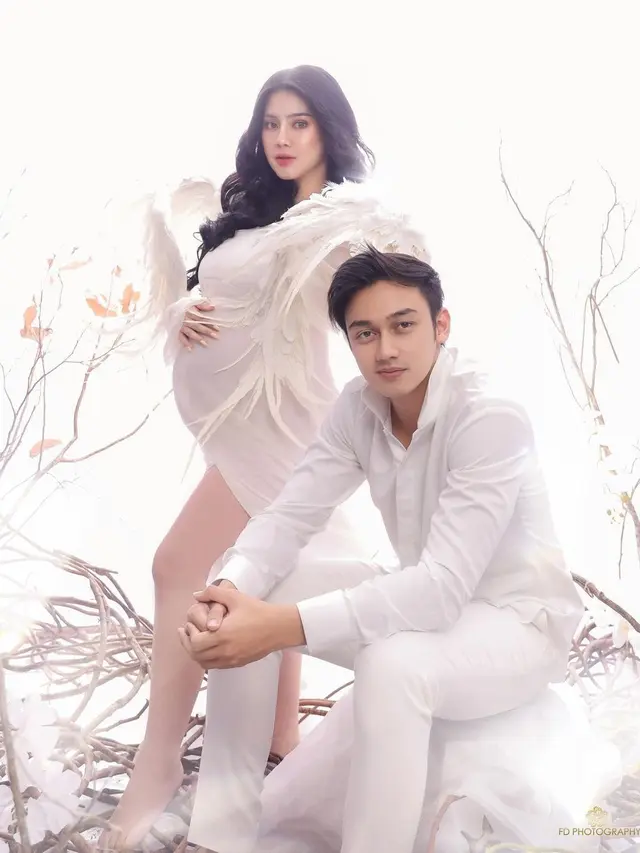 6 Potret Maternity Shoot Felicya Angelista dengan Nuansa Putih, Bak Bidadari