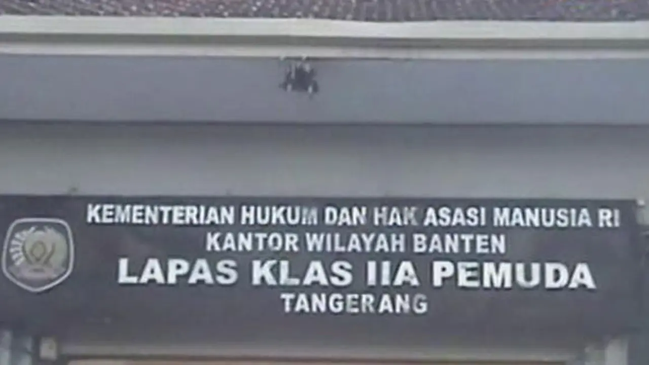 Napi Simpan Senjata Tajam