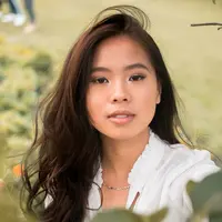 ilustrasi kepribadian perempuan/Photo by Jason Tran on Unsplash