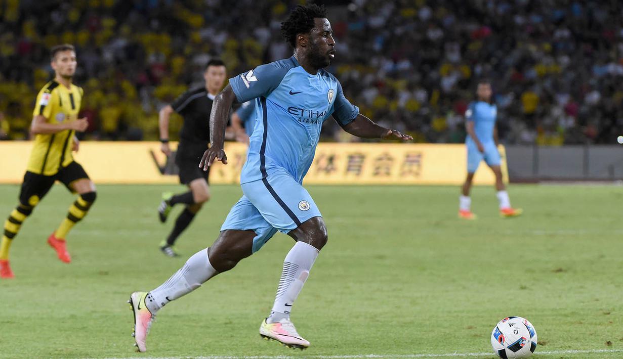 5. Wilfried Bony, Mirror melaporkan jika Everton ikut bersaing dengan West Ham untuk mendatangkan striker Manchester City ini. Guna mendapatkan striker asal Pantai Gading ini The Toffees menyiapkan dana sebesar 20 juta pounds. (AFP/Wang Zhao)