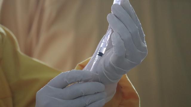 Epidemiolog Ungkap Alasan Mengapa Vaksinasi COVID-19 Gratis bagi Kelompok Rentan Begitu Penting