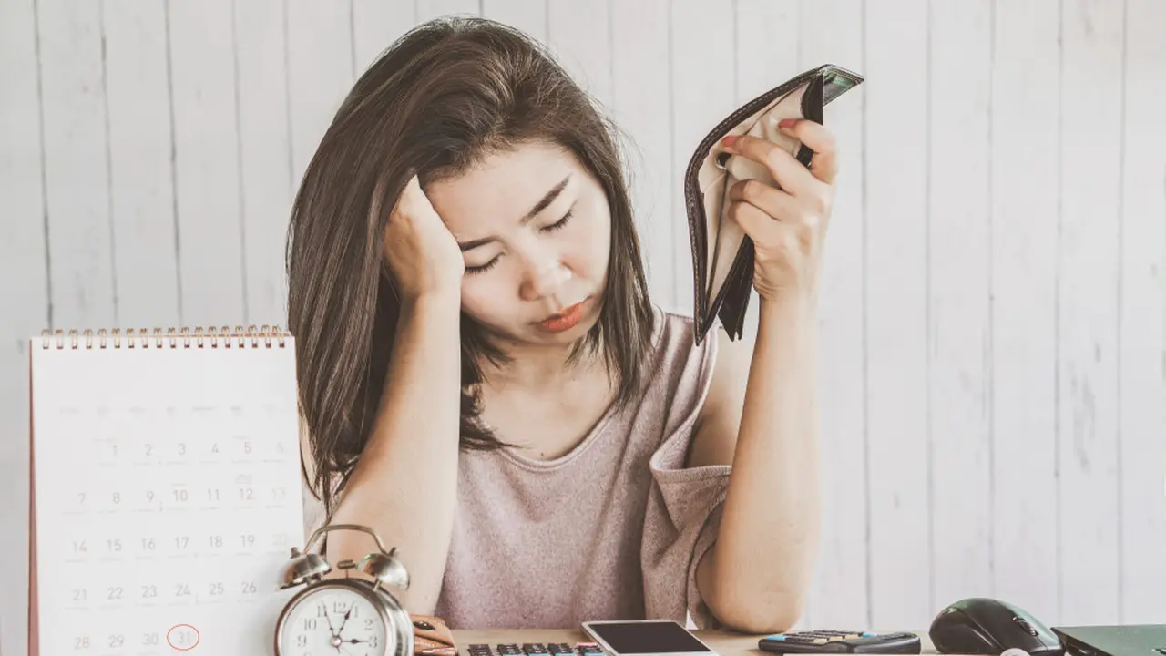 perempuan bekerja stres