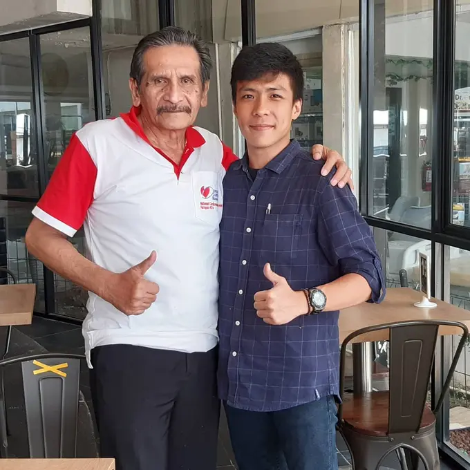 6 Potret Romeo Bamby Cardino, Driver Ojol yang Ngaku Anak Aktor Senior Piet Pagau