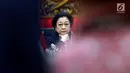 Ketua Umum PDIP Megawati Soekarnoputri saat melakukan pertemuan dengan organisasi Ikhwanul Muballighin di DPP PDIP, Jakarta, Kamis (26/4). Pertemuan dilakukan secara tertutup dan dimulai pada pukul 15.59 WIB. (Liputan6.com/JohanTallo)