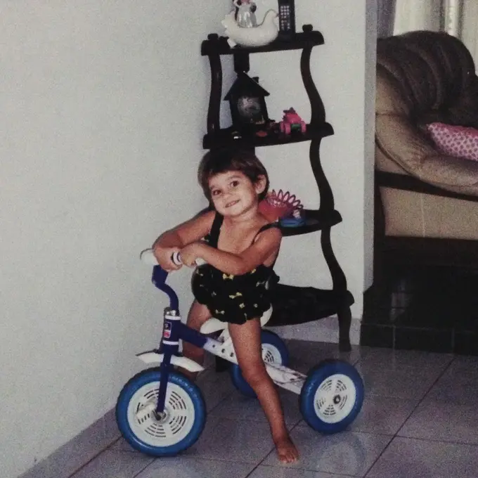 Enzy Storia masa kecil (Instagram/enzystoria)