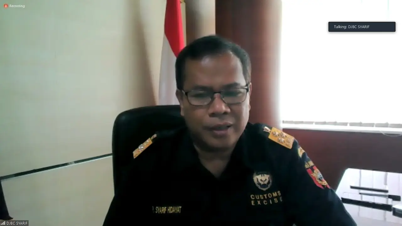 Direktur KIAL Syarif Hidayat
