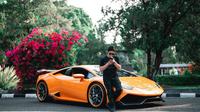 Doni Salmanan naik motor mobil mewah (Instagram/@donisalmanan)