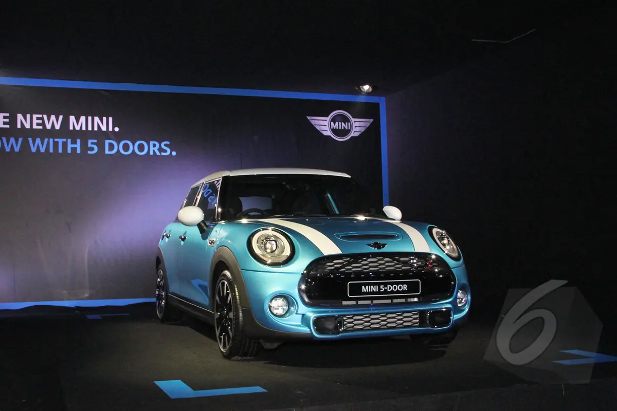 Mini Cooper 5 Pintu Resmi Meluncur di Indonesia