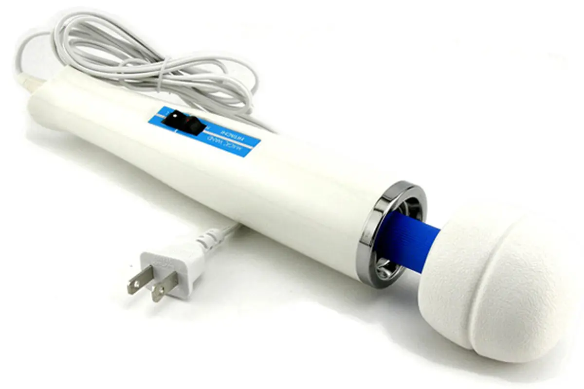 Vibrator Terbakar, Vagina Bintang Porno Nyaris Jadi Korban