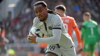 Pengumuman PSG untuk Klub Liga Inggris: Renato Sanches Dijual Nih! Liverpool Mau?