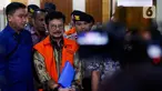 Tersangka mantan Menteri Pertanian Syahrul Yasin Limpo (SYL) usai menjalani pemeriksaan di Bareskrim Mabes Polri, Jakarta, Kamis (11/1/2024). SYL kembali diperiksa oleh Bareskrim terkait kasus dugaan pemerasan yang dilakukan oleh mantan ketua Komisi Pemberantasan Korupsi (KPK) Firli Bahuri kepada dirinya. (Liputan6.com/Herman Zakharia)