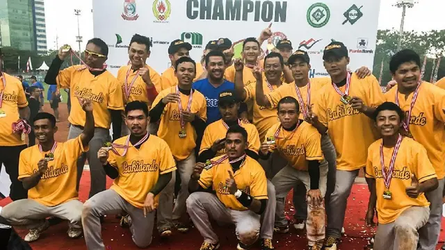 Softball Sultra pada kejuaraan nasional, merebut podium juara.(Liputan6.com/Ahmad Akbar Fua)
