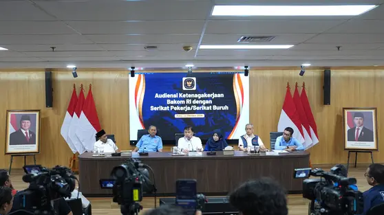 Pemerintah Tegaskan Pro Buruh, Upah Naik hingga 6,5% dan Ojol Terima 92%