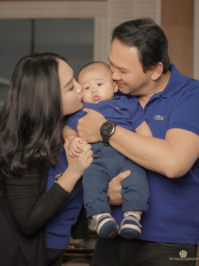 Ahok dan keluarga. (Foto: FD Photography dari Instagram @btpnd)