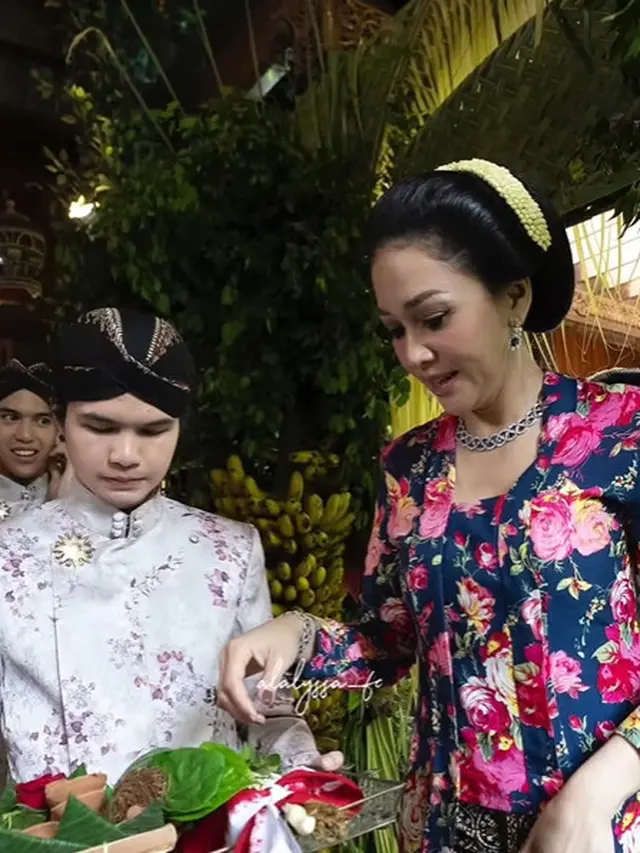 Penampilan Maia Estianty di Siraman Al Ghazali