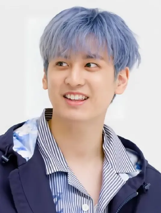 Bagi penggemar drama Korea wajah Chanwoo iKON mungkin tak asing karena ia menjadi teman kecil Gu Jun Pyo di "Boys Over Flowers" dan Kim Tan di "The Heirs". (Foto: Instagram/chancheryss)