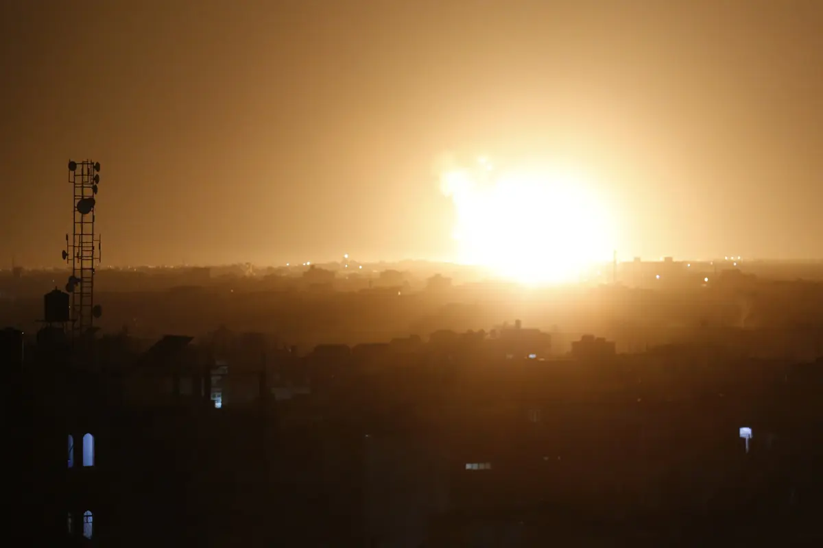 Serangan Udara Israel Gempur Jalur Gaza
