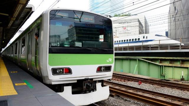 Ilustrasi kereta dalam kota Tokyo (AFP)