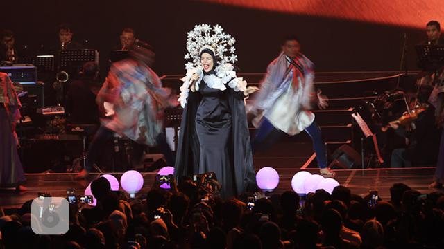 [Bintang] Dewi Sandra