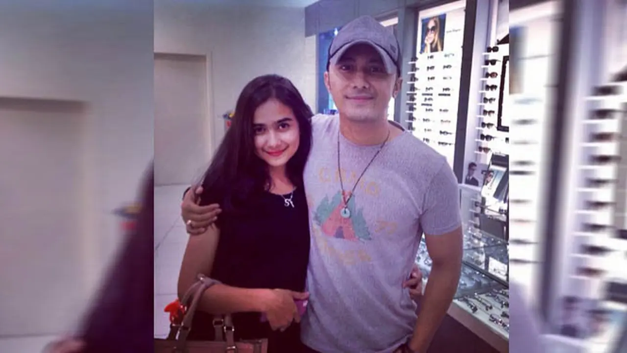 Mengintip Kemesraan Hengky Kurniawan dan Sonya Fatmala
