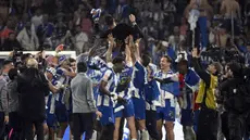 FC Porto resmi mengunci gelar juara Liga Portugal musim 2025/2026 pada Sabtu (02/05/2026) waktu setempat. (AFP/Miguel Riopa)