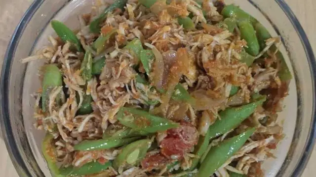 Tumis buncis ayam suwir