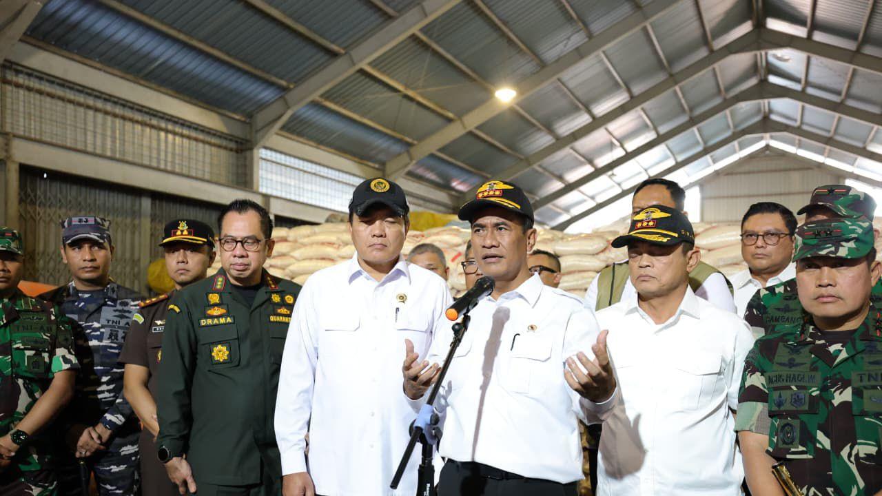 Mentan Amran Sulaiman Endus Ada 1.000 Ton Beras Selundupan di Kepulauan Riau