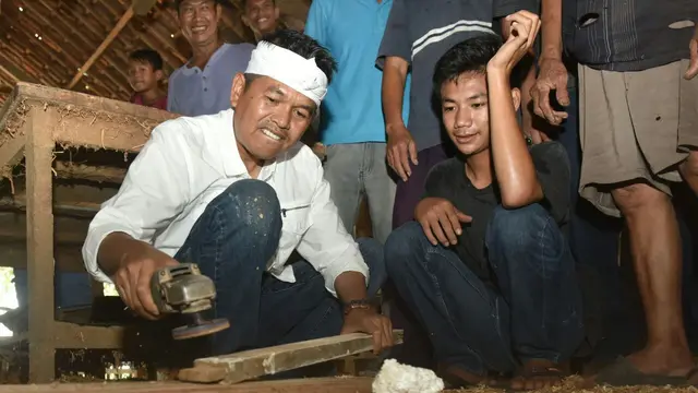 Calon Wakil Gubernur Jawa Barat Dedi Mulyadi di Bekasi.