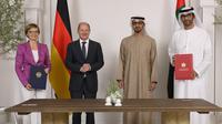 Kanselir Jerman di UEA saat menandatangani perjanjian antara Jerman-UEA. (Mohamed bin Zayed)