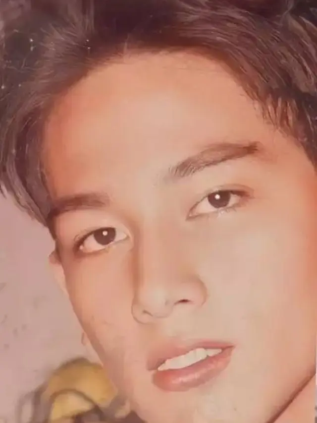 Viral, Ini 7 Potret Lawas Chef Juna Rorimpandey Bak Idol K-Pop