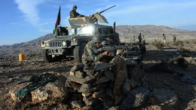 (ilustrasi) Tentara Afghanistan saat melaksanakan operasi militer melawan ISIS di Provinsi Nangarhar, Afghanistan pada 2016 (sumber: Sputnik News Agency)