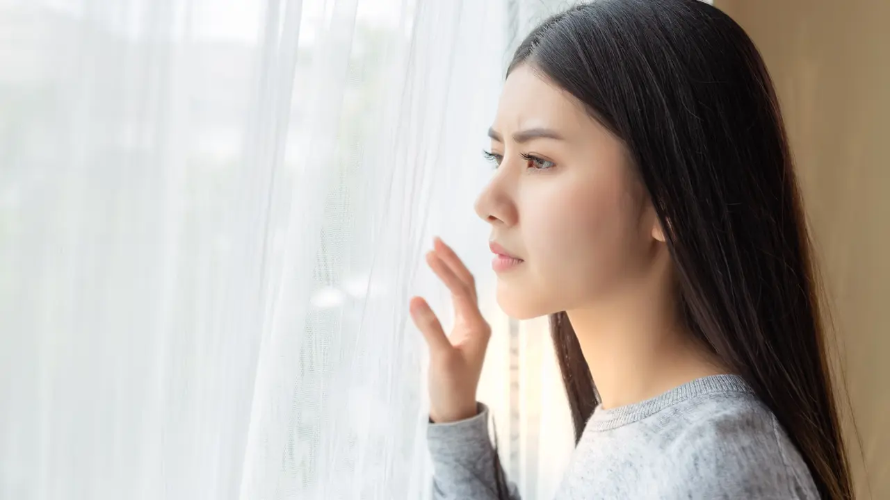 wanita april hidup berantakan