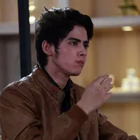Aliando Syarief saat proses pembuatan video klip terbaru milik grup vokal yang digawanginya, The Freaks. (Deki Prayoga/Bintang.com)