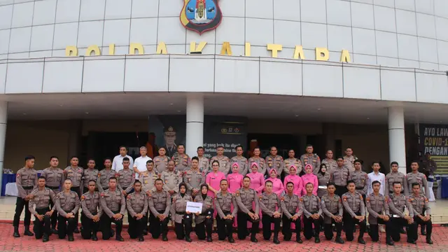 Penyambutan Bintara Remaja dan Tradisi Keluarga Asuh Bintara Polri di Polda Kaltara Tahun 2023