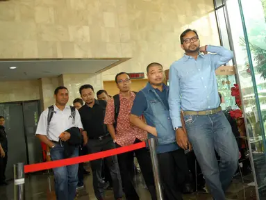 Koalisi Masyarakat Sipil (KMS), mendatangi gedung Komisi Pemberantasan Korupsi. Jakarta, Selasa, (15/7/14) (Liputan6.com/Miftahul Hayat)